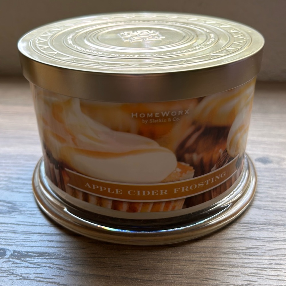 Brand new Homeworx by Slatkin & Co Candle